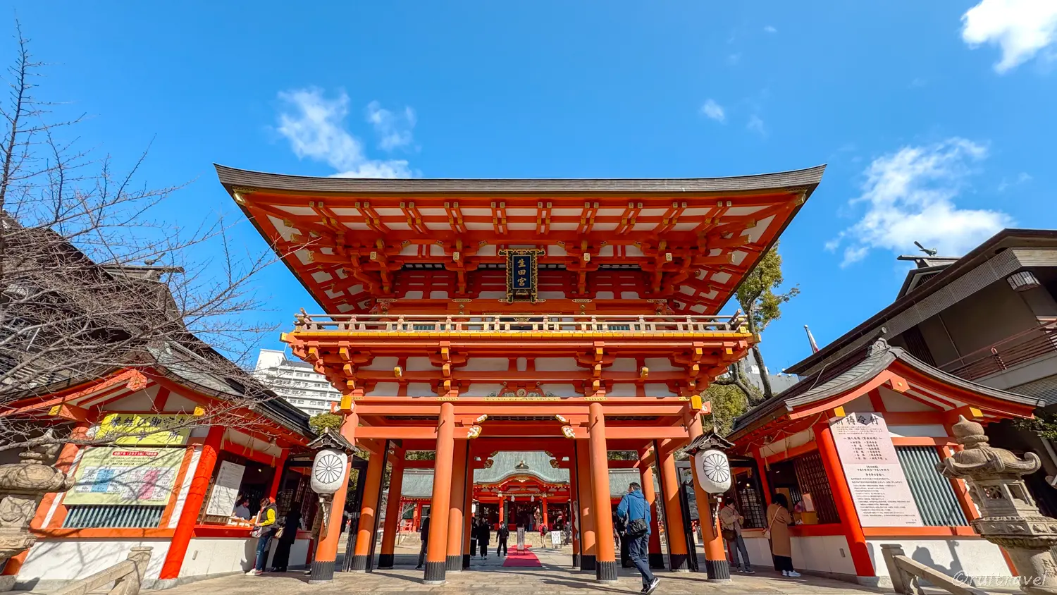 神戸の朝、生田神社で静けさに触れる
