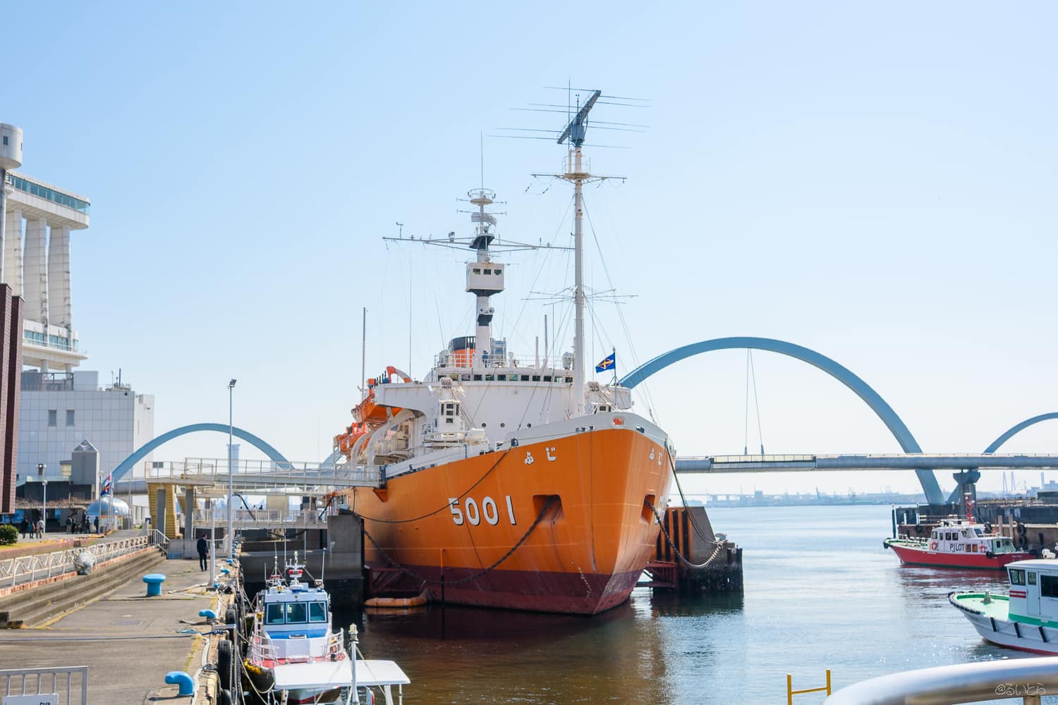 南極観測船ふじとはどんな施設？