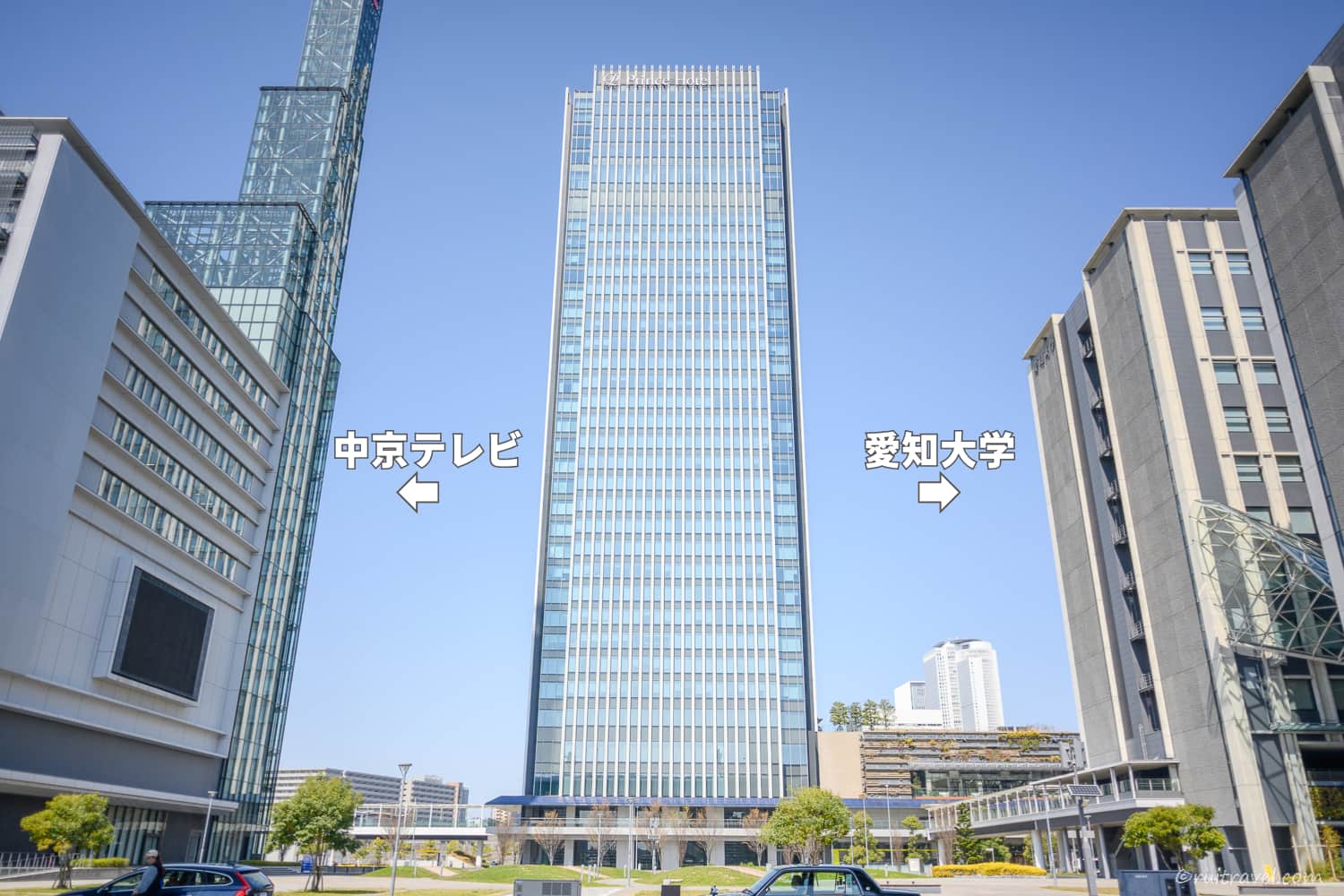 目印となる施設が多く隣接している